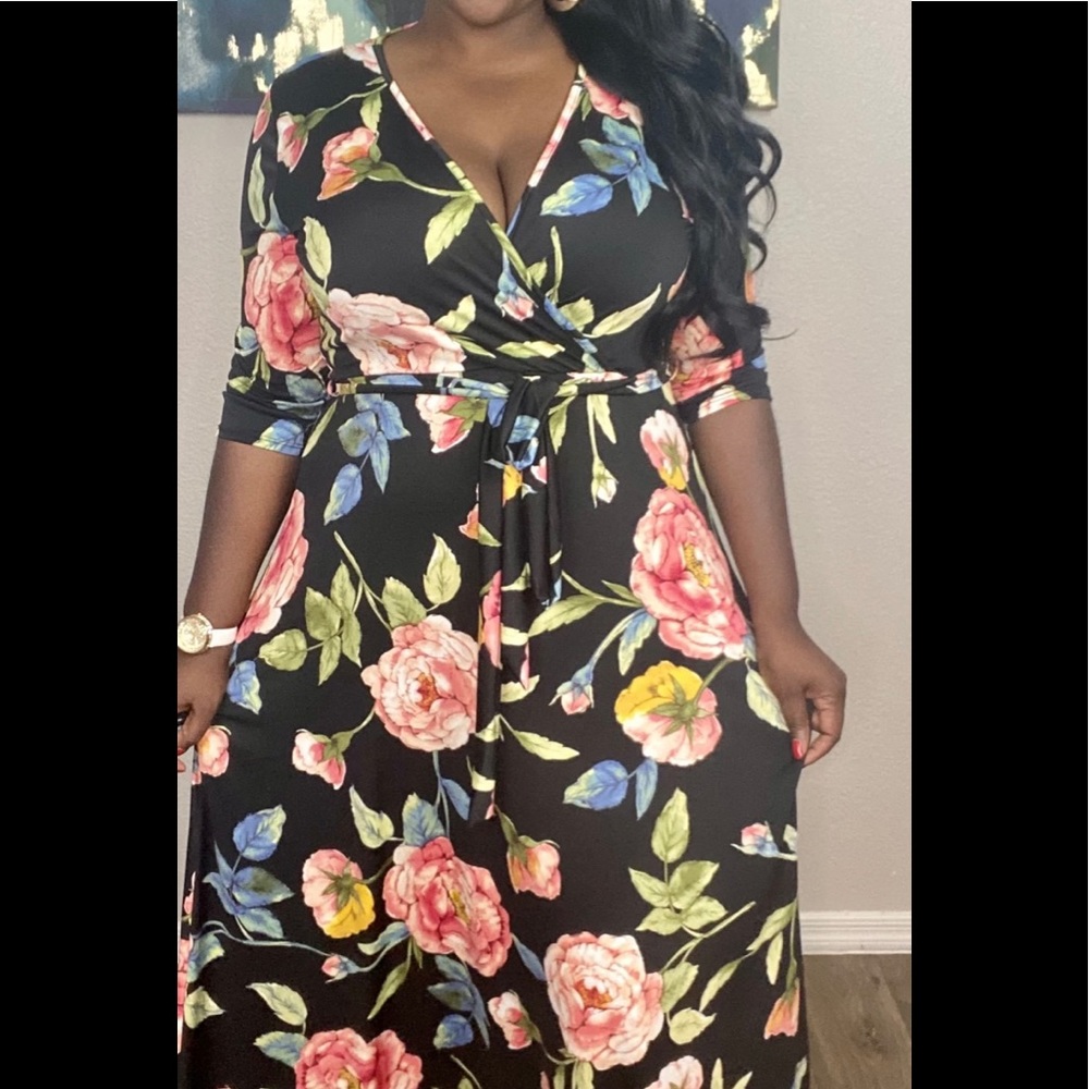 Plus size floral maxi dress